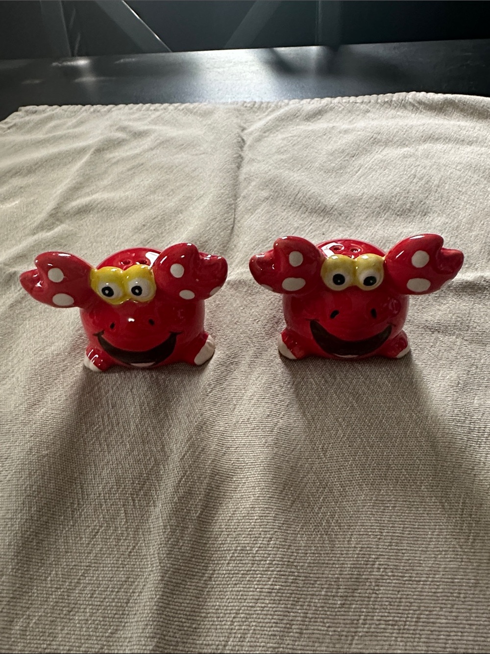 Red Crab salt and pepper shakers